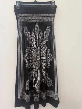 VENUS Black & White Strapless Smocked Midi Dress with Medallion Print